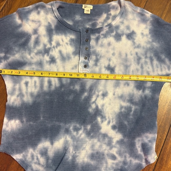 NWT Billabong Anyday Henley Tie Dye Cloud - M - Picture 8 of 8